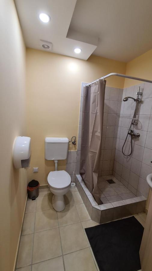 Lucsony Apartman Mosonmagyaróvár エクステリア 写真