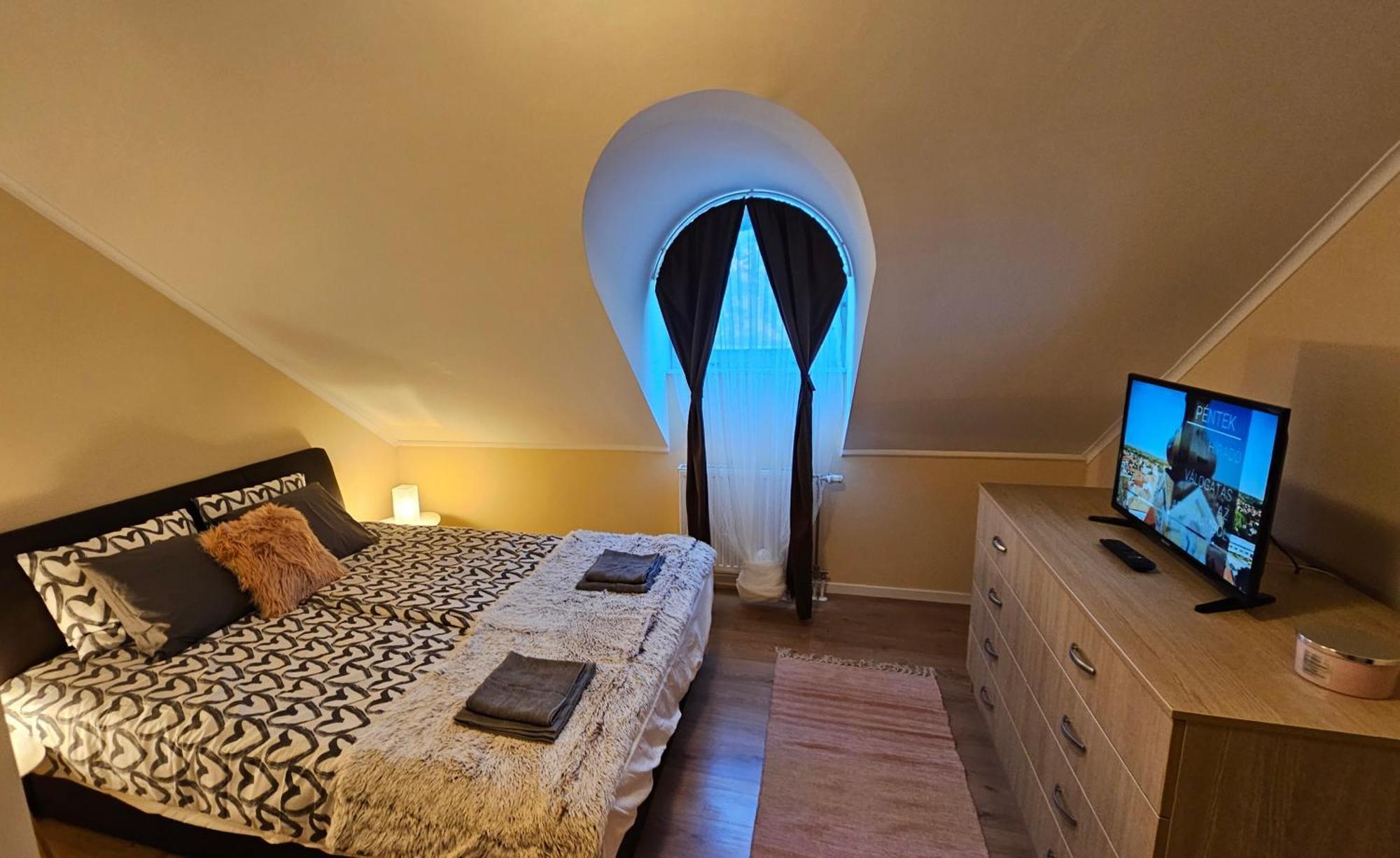 Lucsony Apartman Mosonmagyaróvár エクステリア 写真